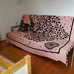 Apartamento Doppelhaushaelfte Mit Garten Linz