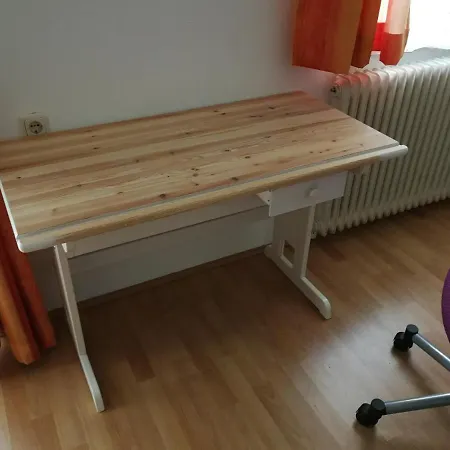 Doppelhaushälfte Mit Garten *
