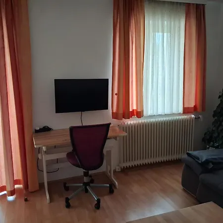 Apartman Doppelhaushaelfte Mit Garten Linz