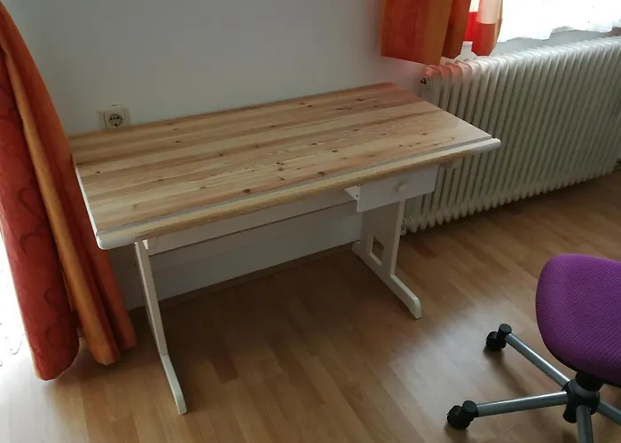 Doppelhaushaelfte Mit Garten *