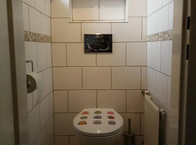 Doppelhaushaelfte Mit Garten Linec