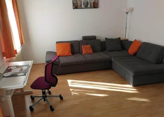 Doppelhaushaelfte Mit Garten Appartamento Linz