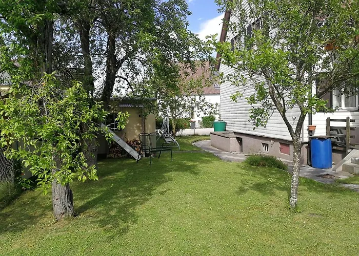 Doppelhaushaelfte Mit Garten Appartamento Linz