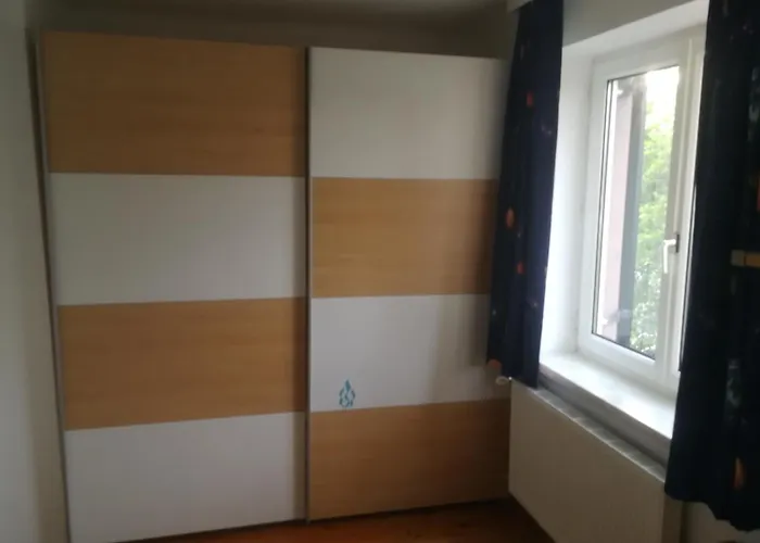 Doppelhaushaelfte Mit Garten